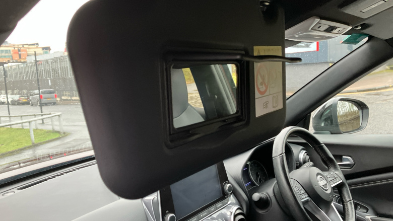 Nissan Juke 1.0 DiG-T 114 N-Connecta 5dr Petrol Hatchback